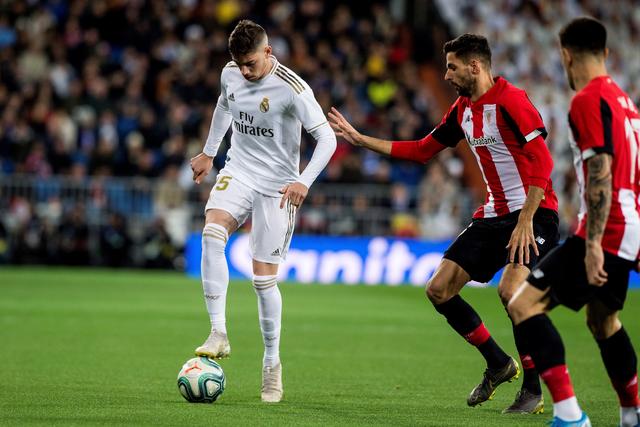 孙铭徽21+15广厦负同曦 原帅30分山西胜四川