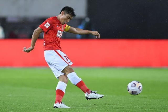 赵继伟26+10张镇麟21分辽宁胜深圳 贺希宁30分